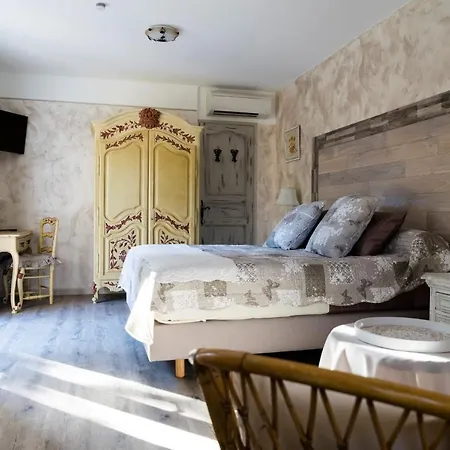 Bed & Breakfast Hotes'antic Provence